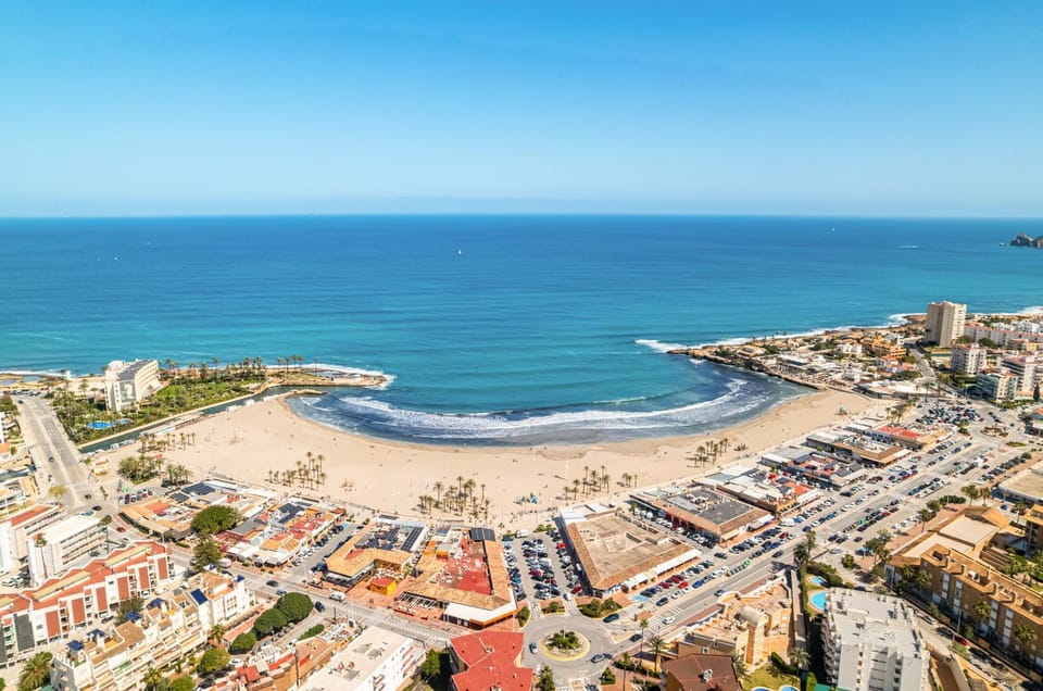 Beach, Shopping Area, Location