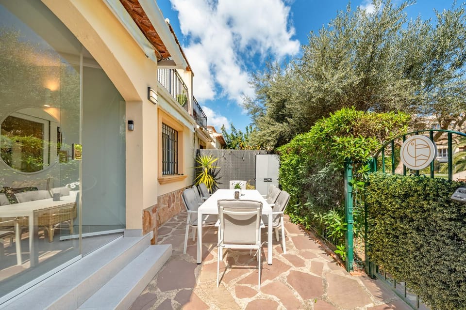 Garden, Garden, Photo of the whole room, Dining area, Garden view