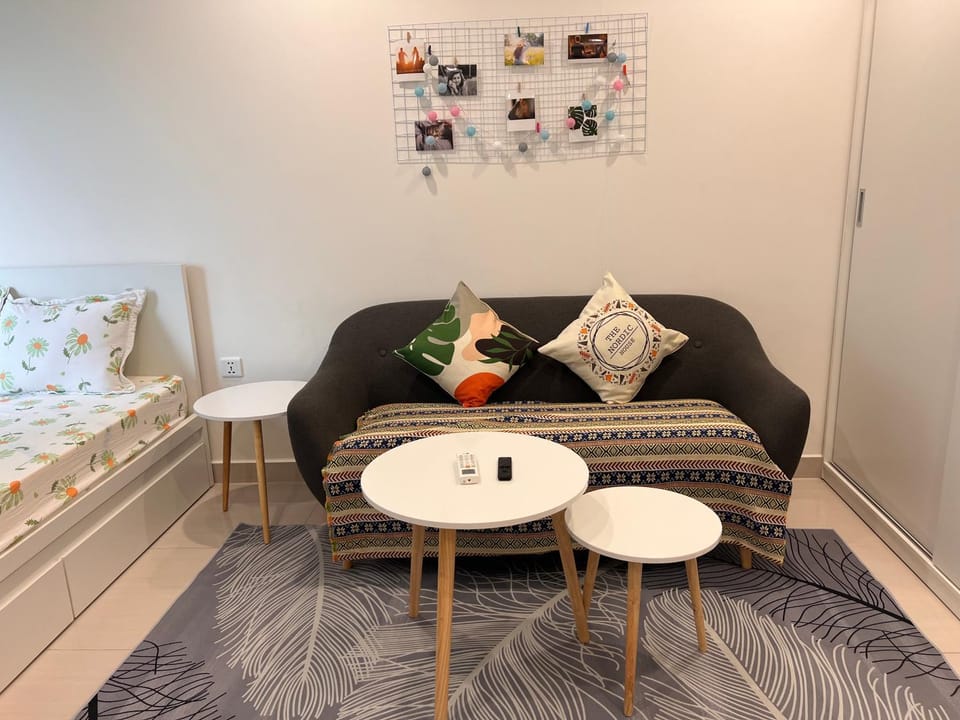 Living room, Photo of the whole room, Seating area