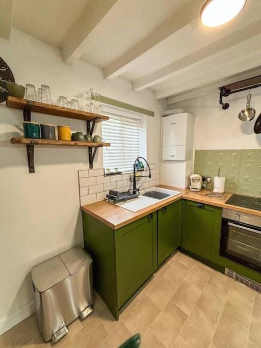 CosyCottage, Log Fire&Garden House in Newark and Sherwood District