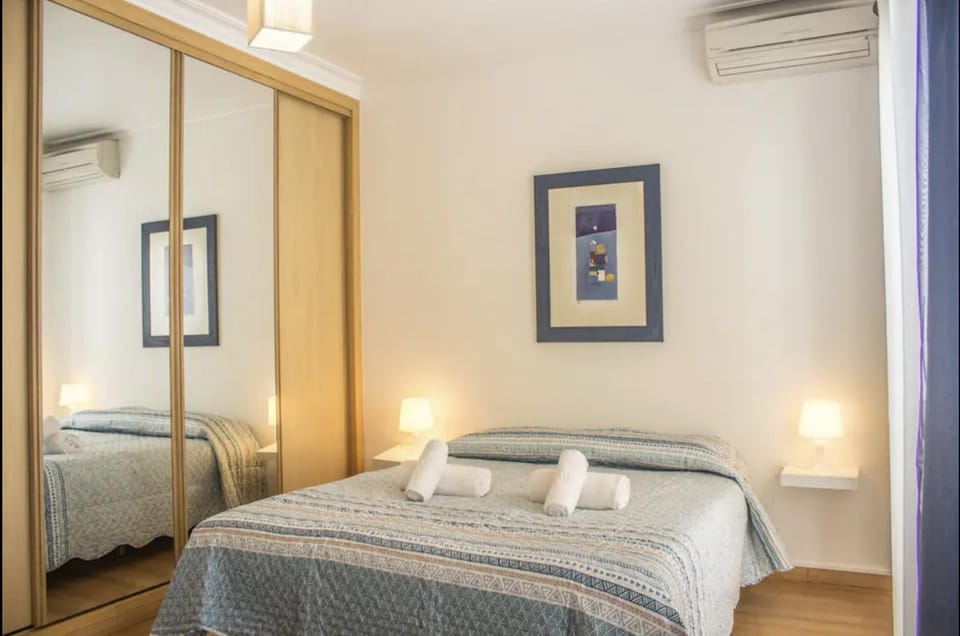 Blife Santya private rooms Vacation rental in Olhão