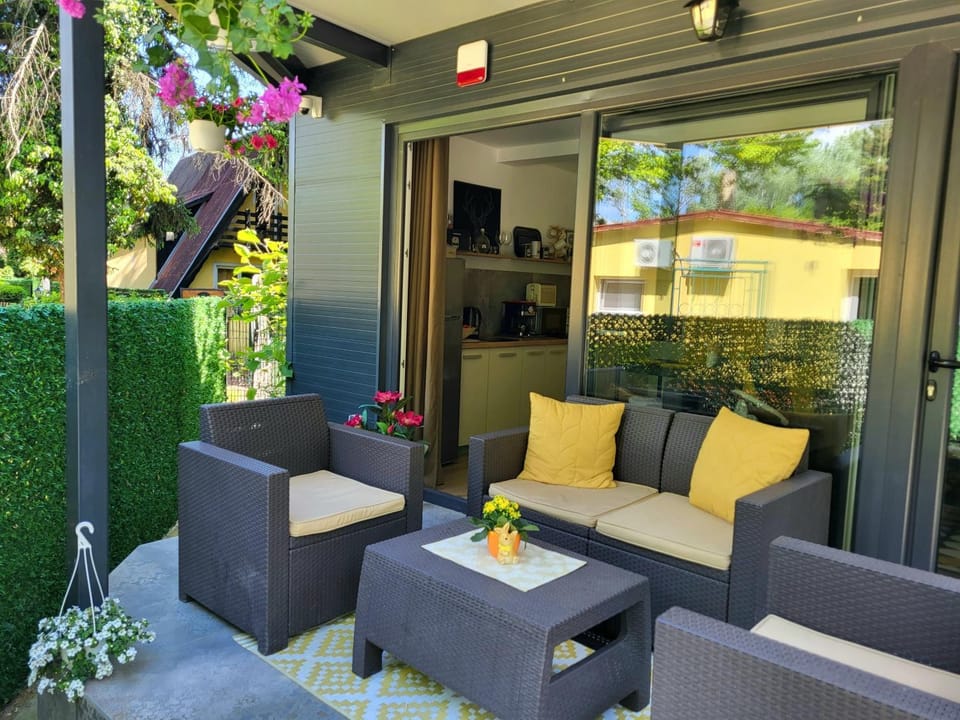 Garden, Balcony/Terrace, Seating area, Garden view