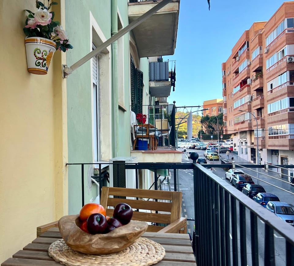Balcony/Terrace, City view, Quiet street view