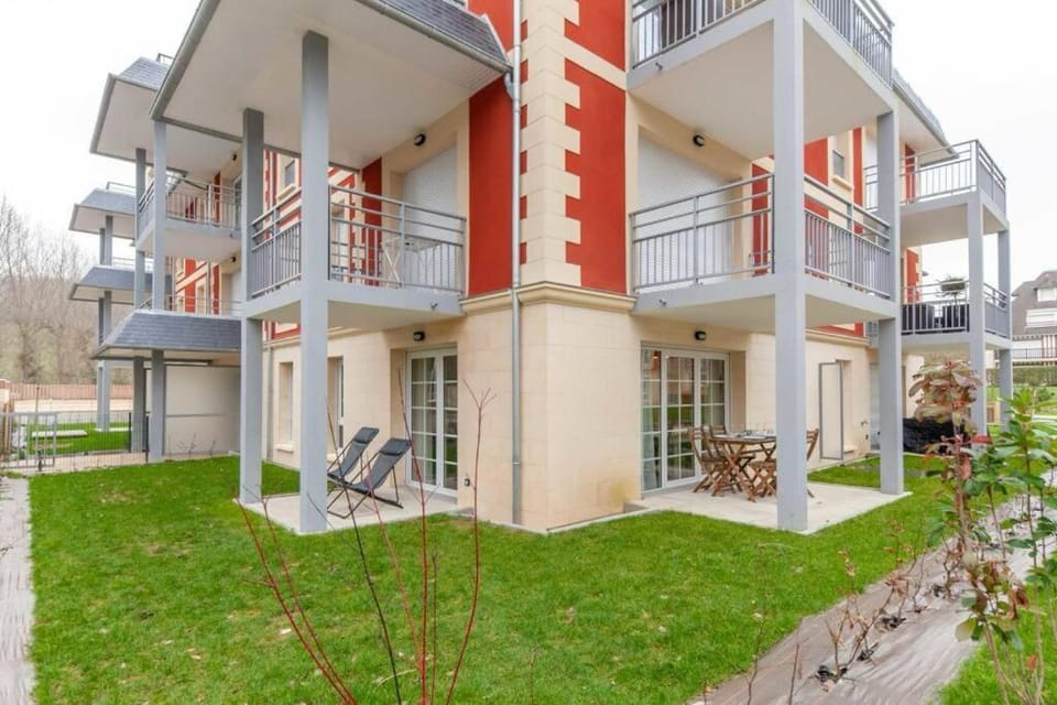 Appartement Cosy Rez de jardin Apartment in Benerville-sur-Mer