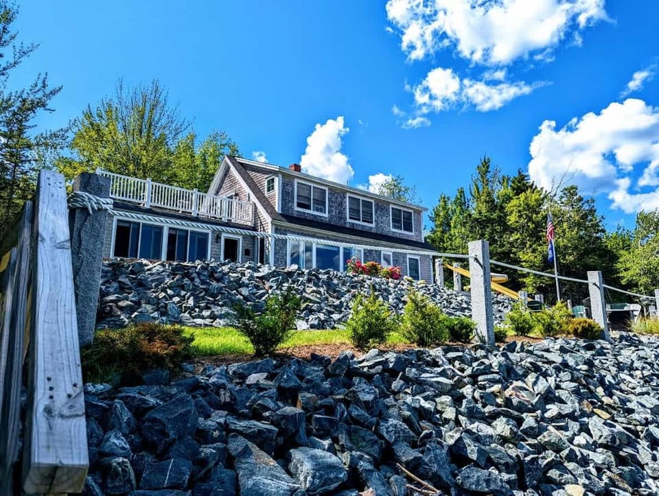 Oceanfront Jellison Beach House House in Sullivan
