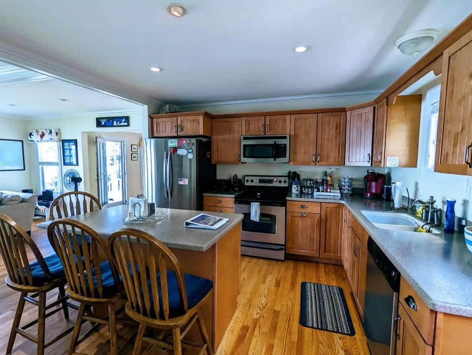 Oceanfront Jellison Beach House House in Sullivan