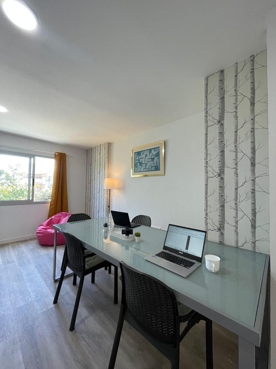 Living room, Seating area, Dining area