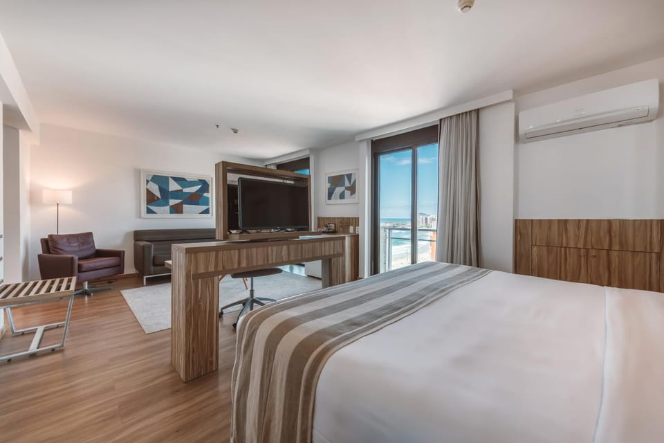 Bed, View (from property/room), Photo of the whole room, Bedroom