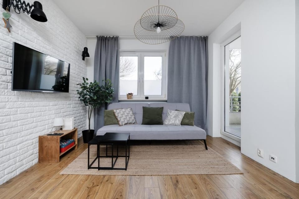 Łódź Business Suite - Terrace, Parking, Workspace - by Rentujemy Apartment in Poland