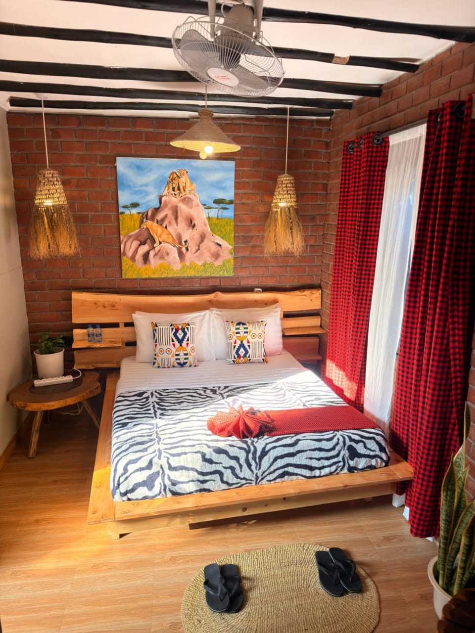 Bed, Photo of the whole room, Bedroom