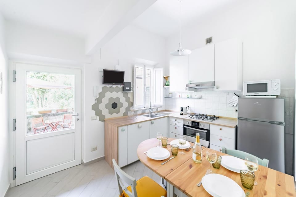 Kitchen or kitchenette, dishwasher, minibar, pet friendly, stove