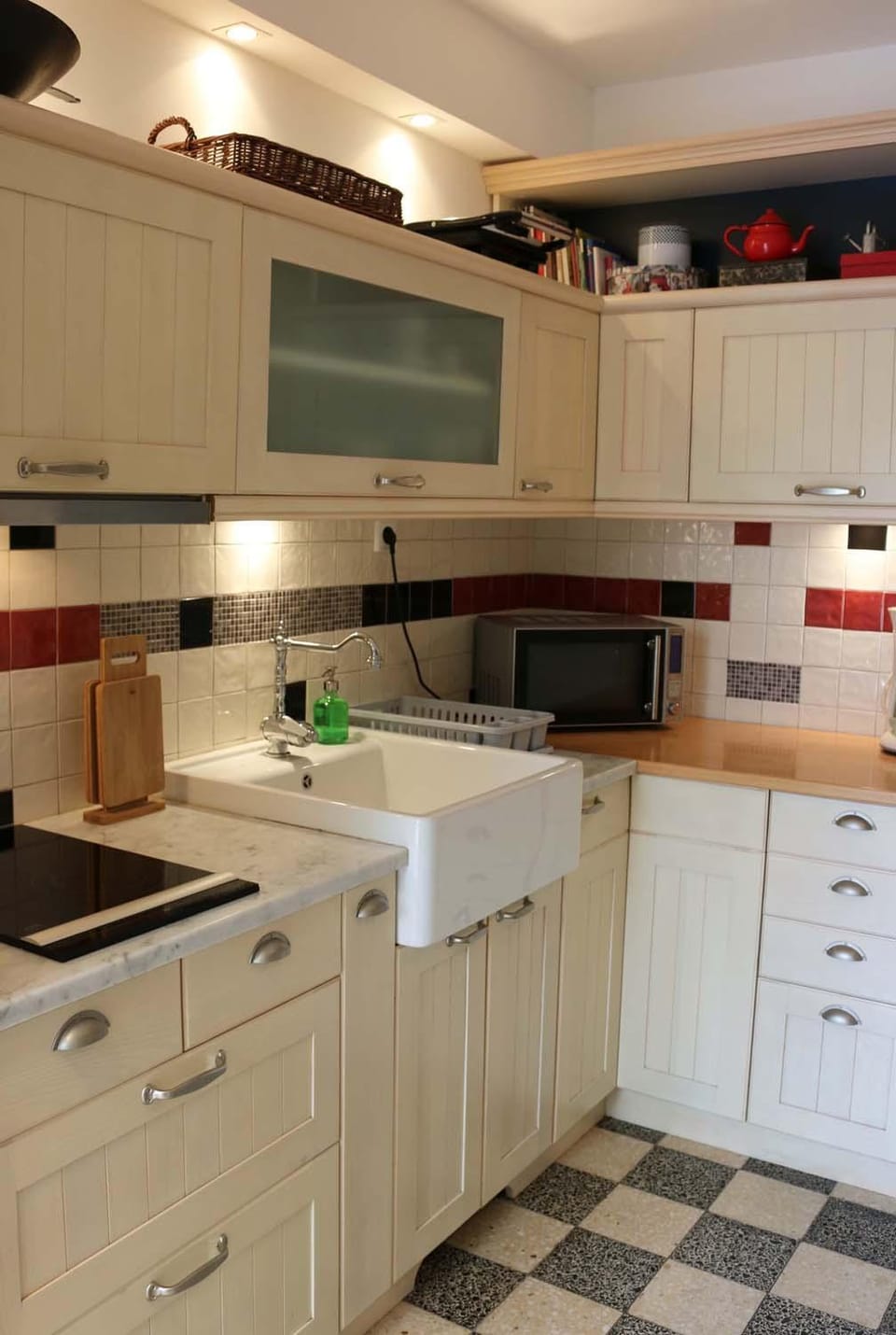 Kitchen or kitchenette, minibar, pet friendly, stove