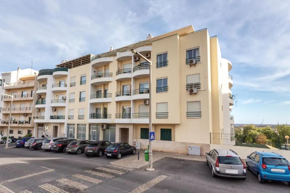 Blife Vitorya private rooms Vacation rental in Faro
