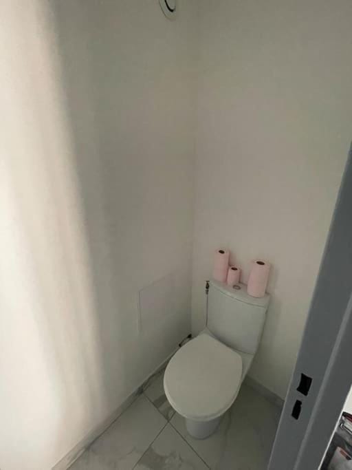 Logement rénové gare St Charles Apartment in Marseille
