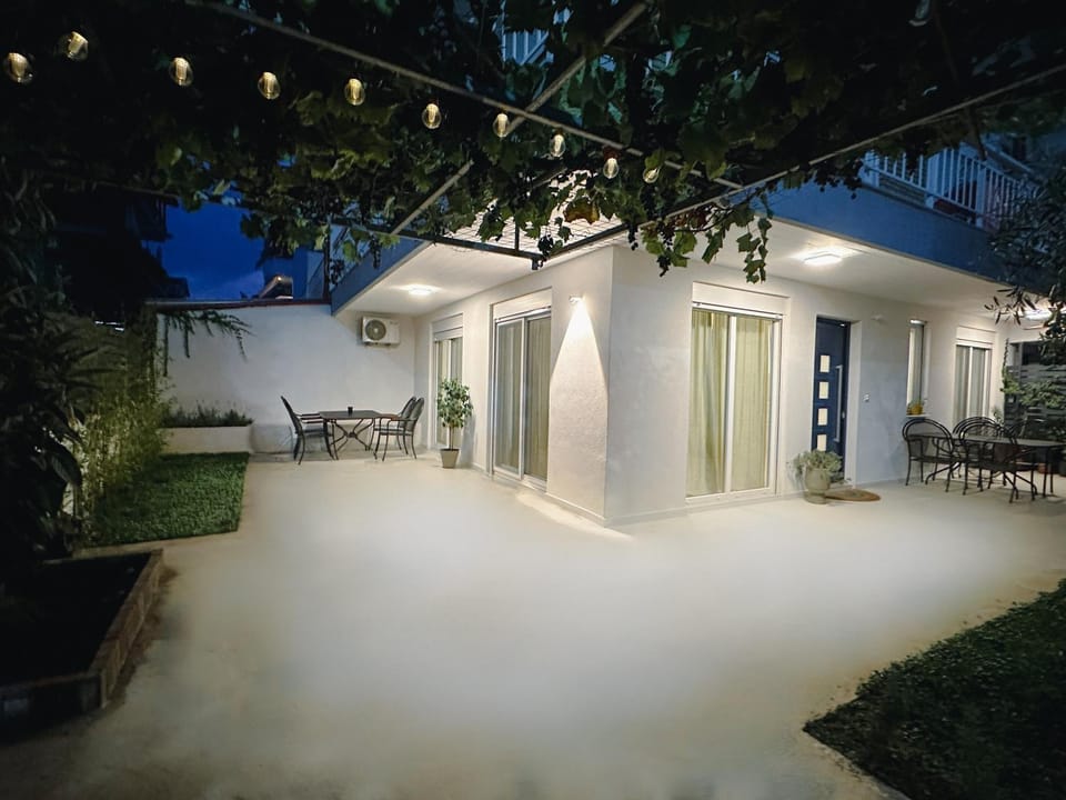 Modern Seaside Retreat with Private Patio and Parking - Blue Zone Homes House in Pieria, Greece