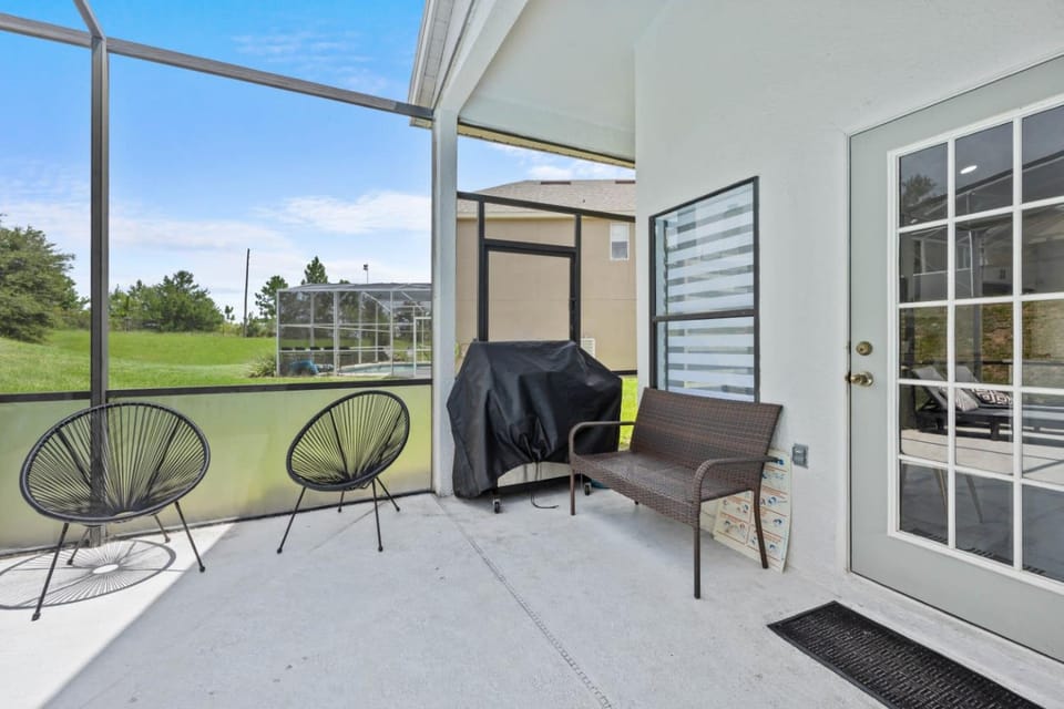 Patio, Balcony/Terrace, Seating area