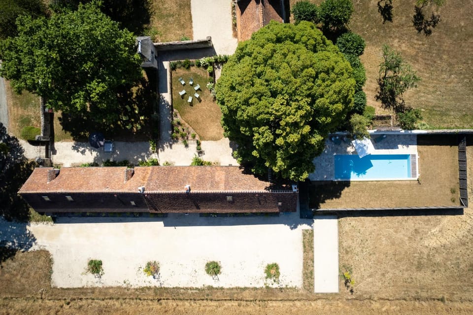 Property building, Bird's eye view
