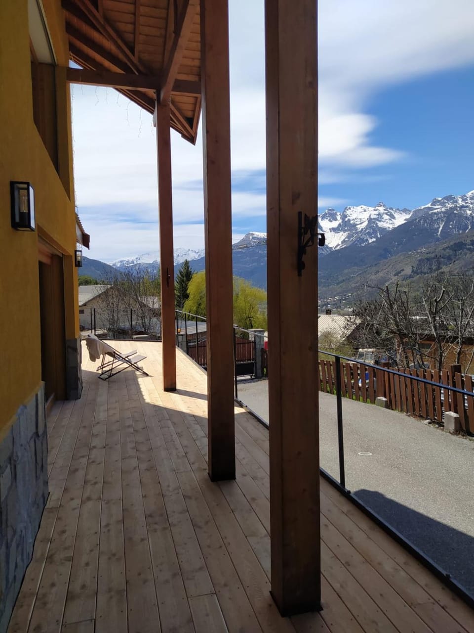 Balcony/Terrace, Mountain view