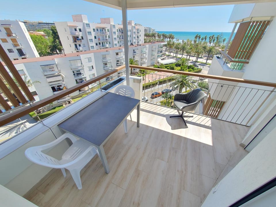 SALOU apartamento con vistas al mar,CENTRO Wifi Apartment in Salou