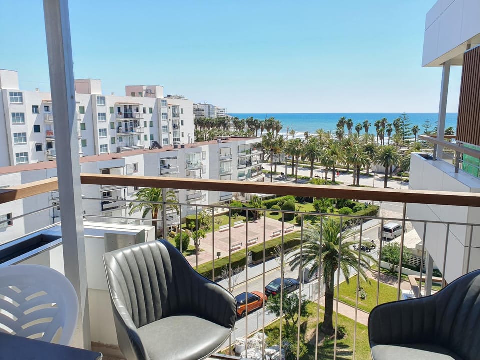 SALOU apartamento con vistas al mar,CENTRO Wifi Apartment in Salou