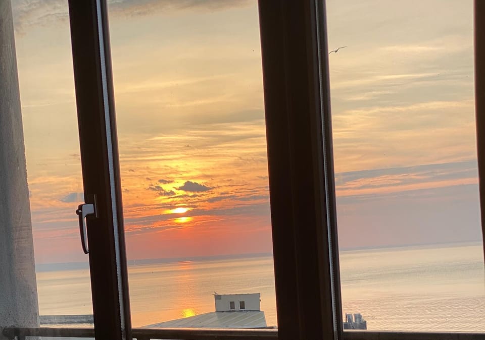 Spacious seaview apartments, 100m to the beach Apartment in Varna