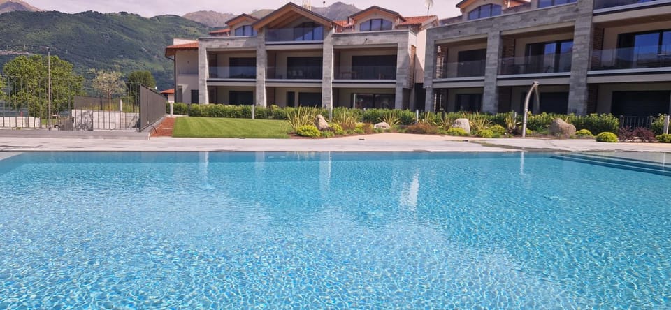 Spring, Mountain view, Pool view, Swimming pool