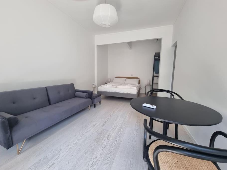Milan new apartment in lively central area Apartment in Milan