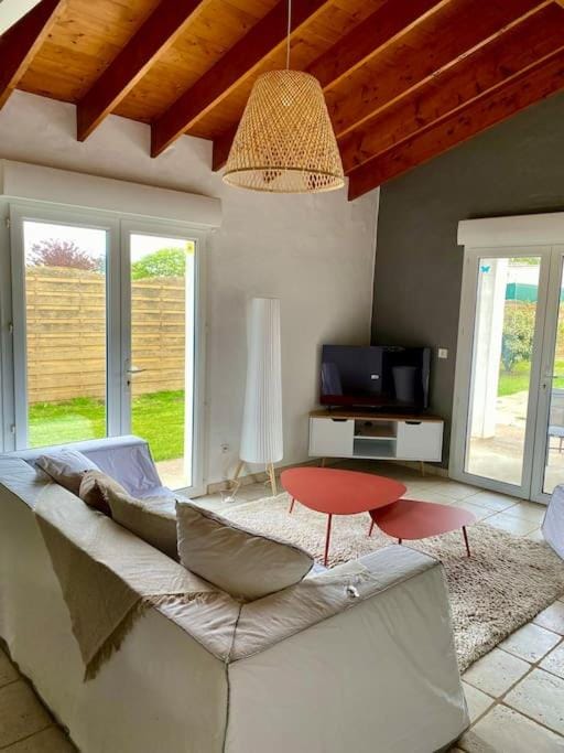Jolie petite maison rénovée piscine House in Nouvelle-Aquitaine
