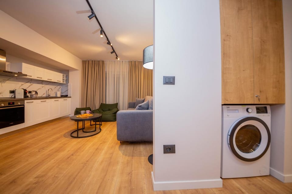 Living room, washing machine