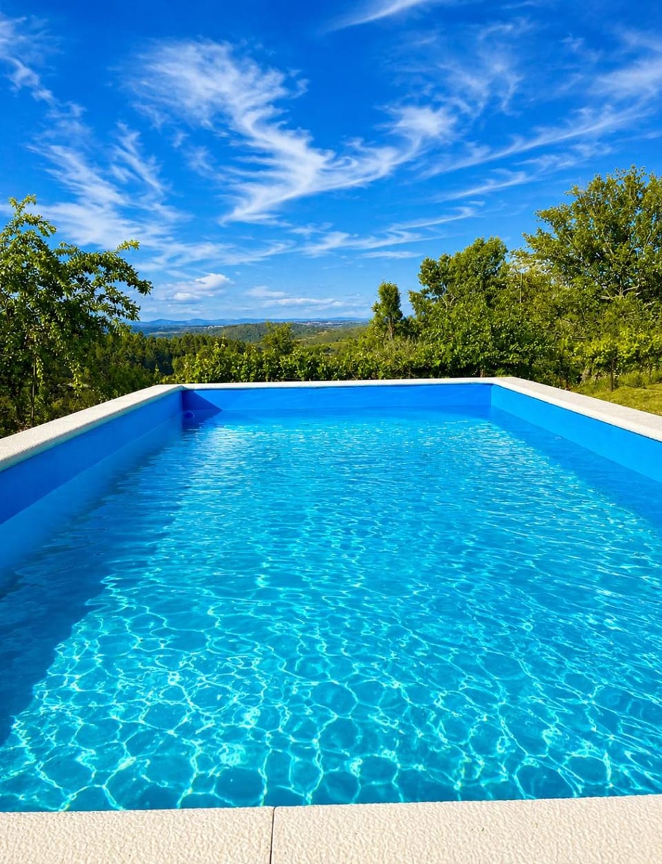 Spring, Day, Natural landscape, Summer, Mountain view, Swimming pool, Sports, sunbed