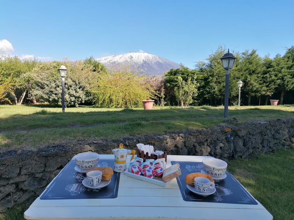 Food and drinks, Mountain view, Breakfast