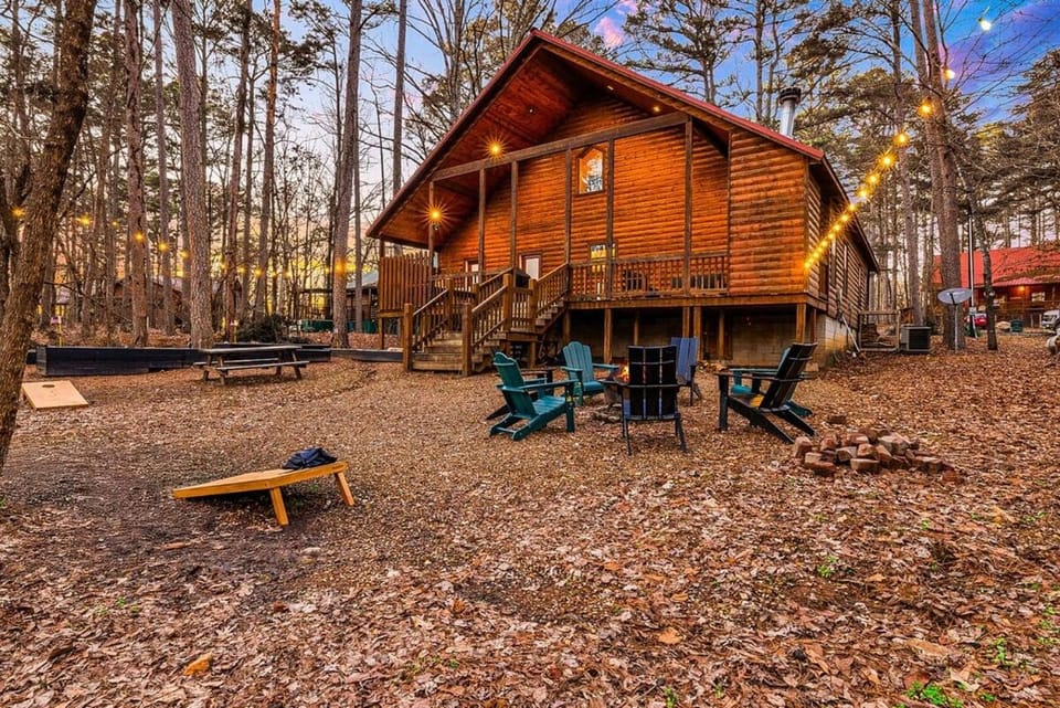 Close to Lake Putt Putt, Pool Table, Play set House in Broken Bow