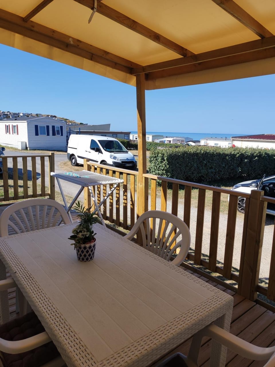 Patio, Natural landscape, View (from property/room), Balcony/Terrace, Dining area, Sea view