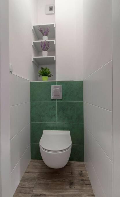 Geodezyjna '70 Cozy Rooms P2 Apartment in Warsaw