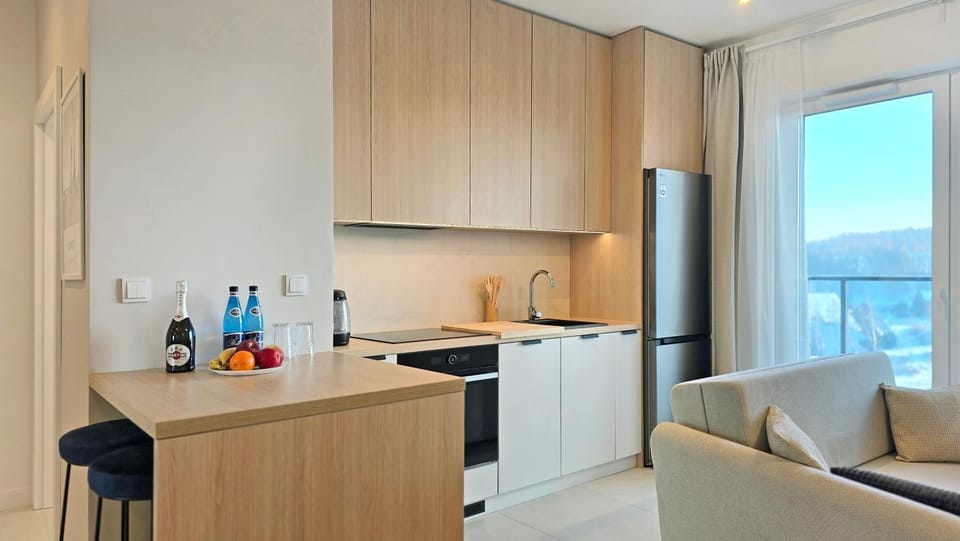 Kitchen or kitchenette, Living room, Seating area, Dining area, oven, stove