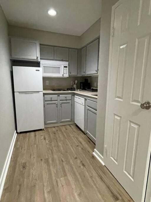 Aksarben Gem- WFH corner desk & minutes from I-80 Apartment in Omaha
