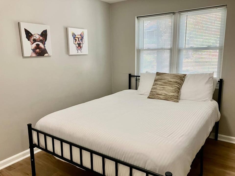 Davenport Dwellings-Two Bedroom Close to UNMC Apartment in Omaha