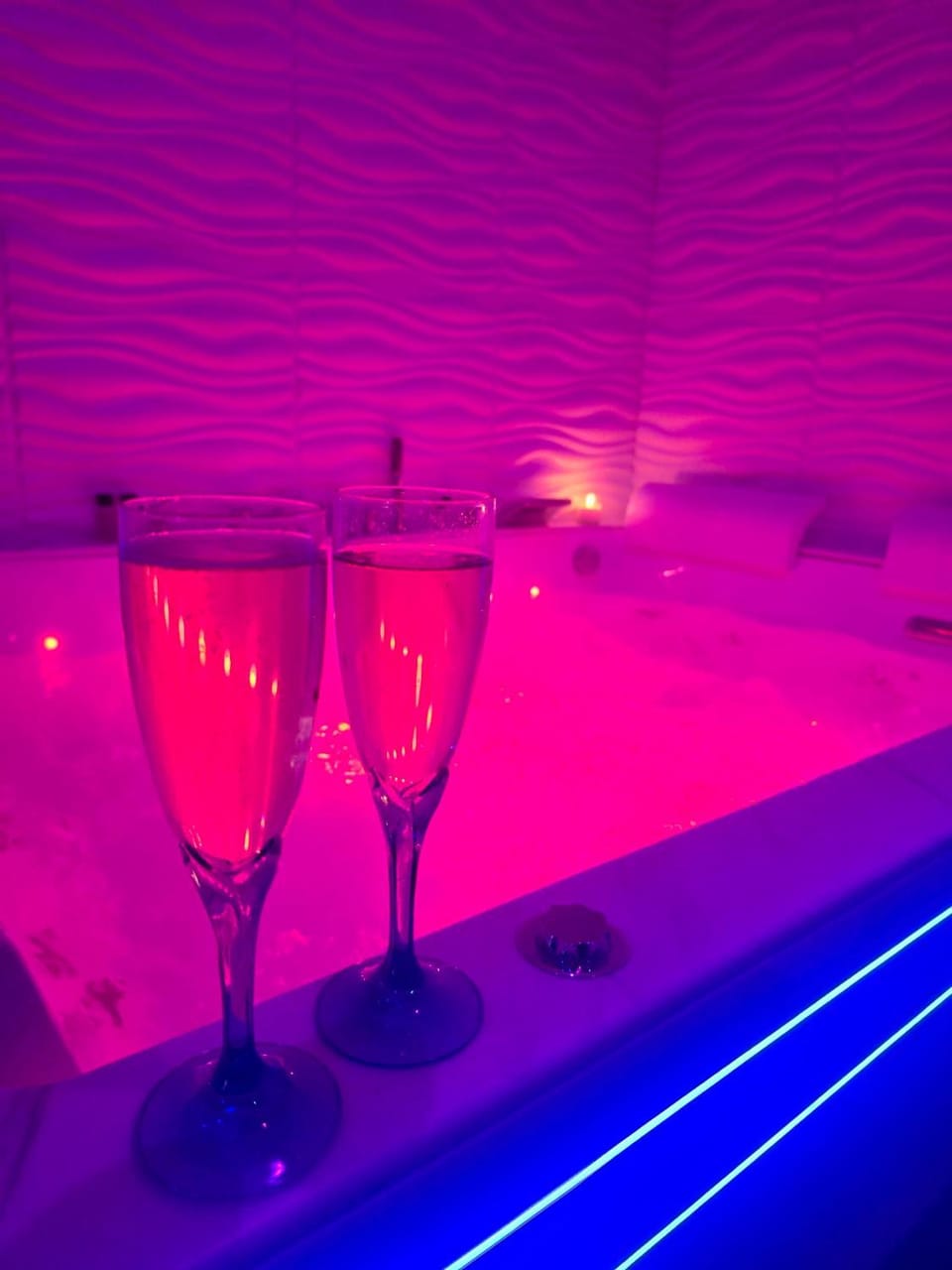 Hot Tub, Drinks