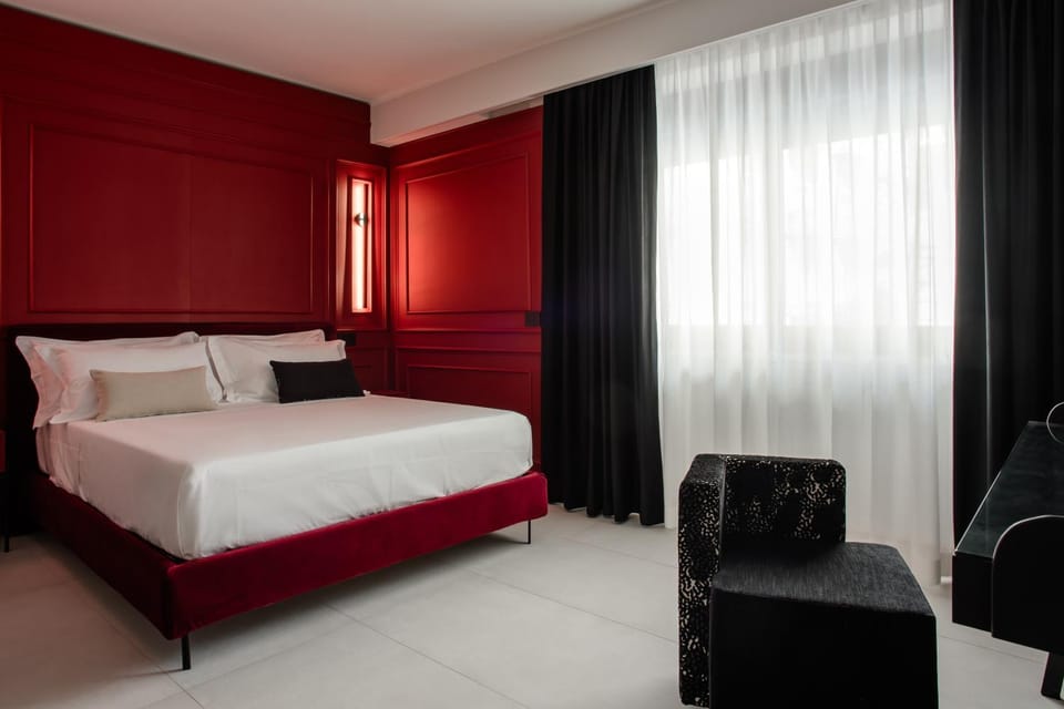 Bed, TV and multimedia, Photo of the whole room, Bedroom, soundproof