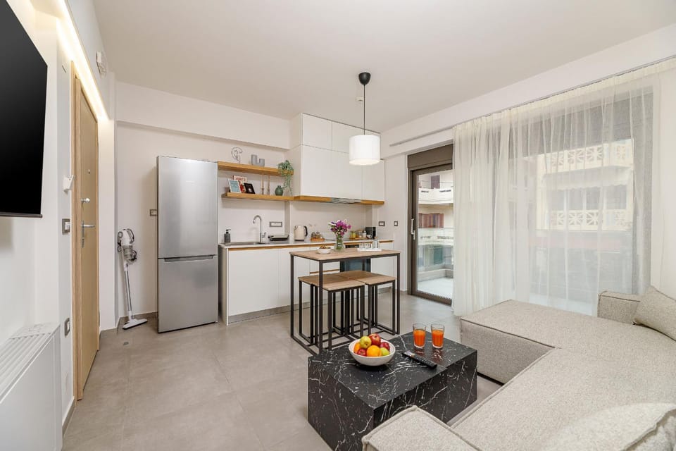 Kitchen or kitchenette, Living room, Seating area, Dining area