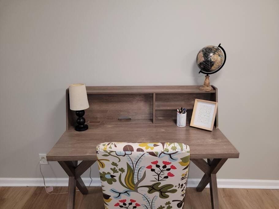 Davenport Dwellings-Three Bedroom Apartment in Omaha
