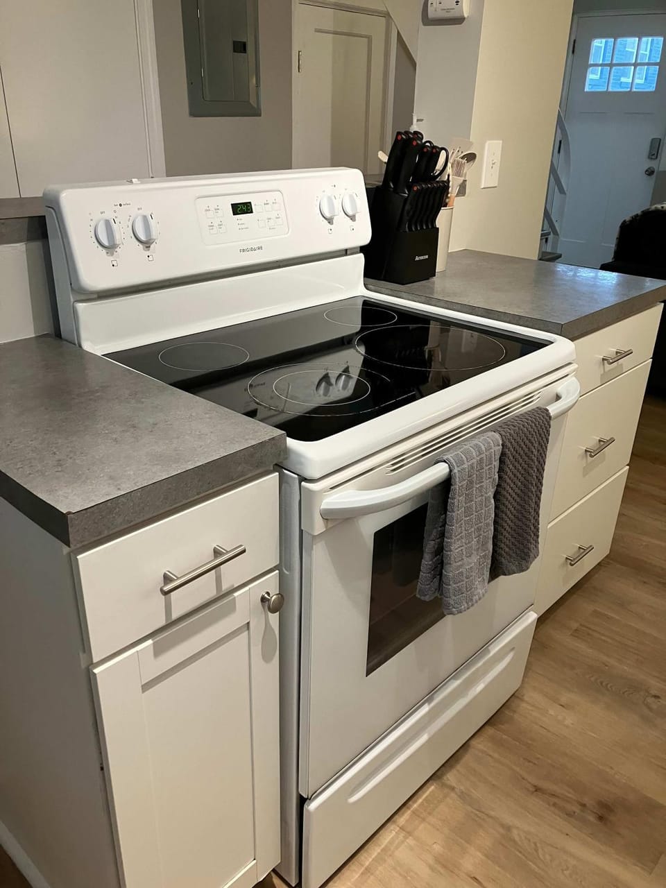 Davenport Dwellings Midtown Convenience Apartment in Omaha