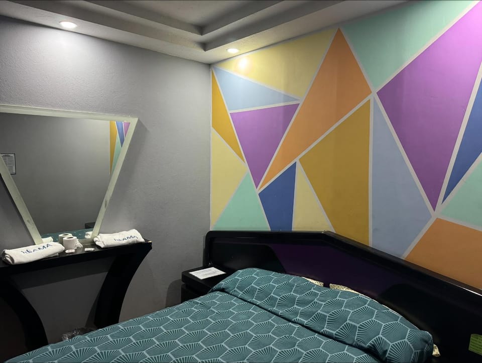 Bed, Photo of the whole room, Bedroom, hair dresser