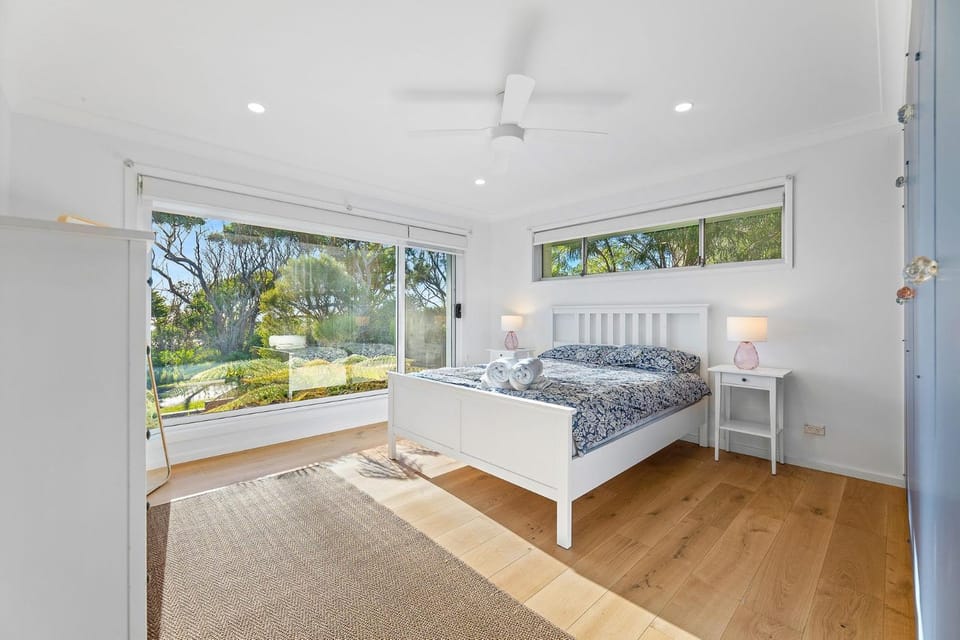 198 Mystery Bay Road, Mystery Bay House in Mystery Bay