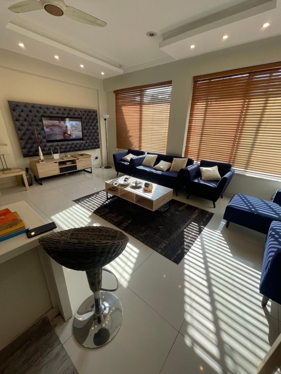 Communal lounge/ TV room, TV and multimedia, Living room