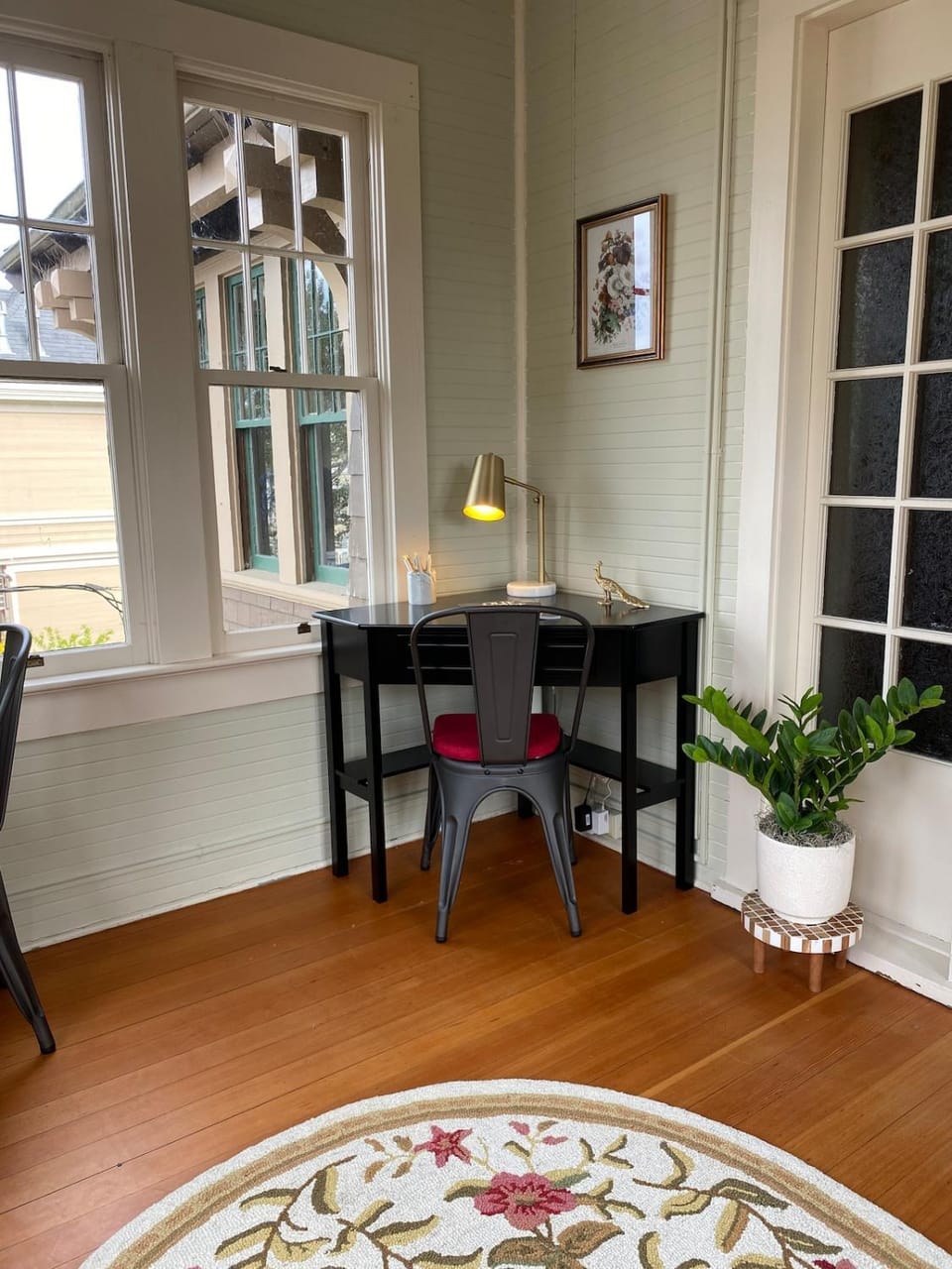 Historic Downtown Flat, # 4 Apartment in Astoria