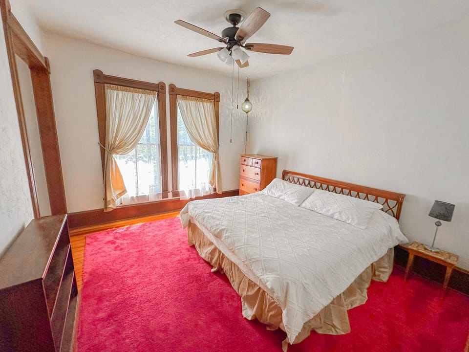 Bed, Bedroom