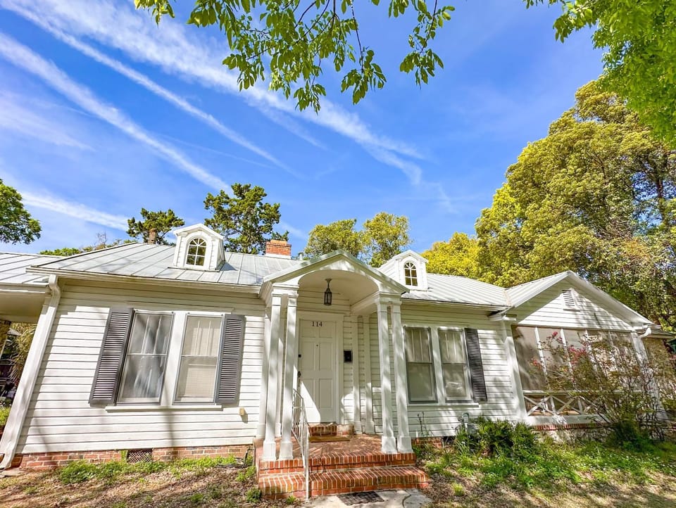 Property building, Street view