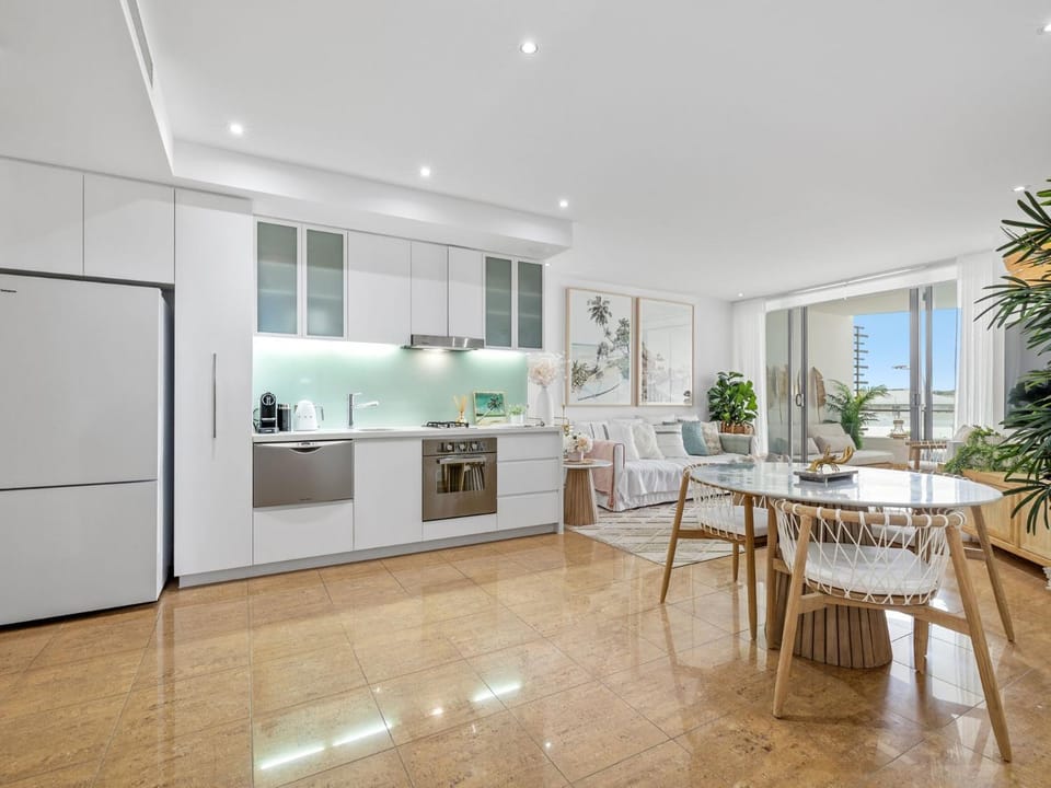 Kitchen or kitchenette, Living room, Seating area, Dining area, dishwasher, oven, stove