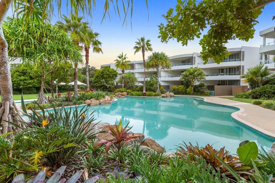 Cotton Beach 21 - Beachfront Complex with Pool - Perfect for Couples Apartment in Tweed Heads